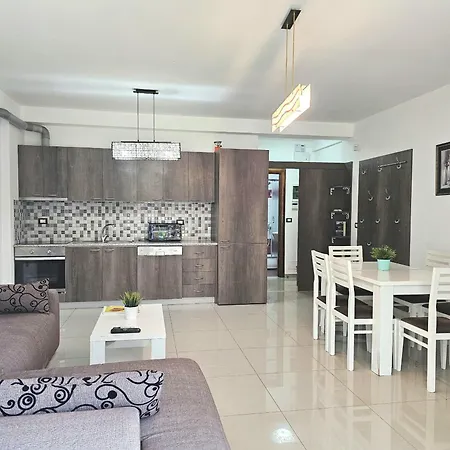 Azzura Beachfront In Appartement *